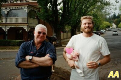 Heartwarming Moment! Scott Cam Gets Surprise Visit from Granddaughter During The Block Filming — Aww!