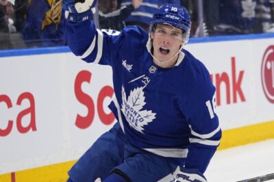 CHICAGO BLACKHAWKS SEND SHOCKWAVES THROUGH NHL: Mitch Marner ACQUISITION CONFIRMED in BLOCKBUSTER MOVE—Fans and Experts STUNNED as Toronto Superstar HEADS TO CHICAGO, Changing the FUTURE of Both Franchises in One of the Most DRAMATIC Trades in Recent Memory!